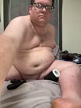 treatbobnicer online show from February 16, 5:33 pm