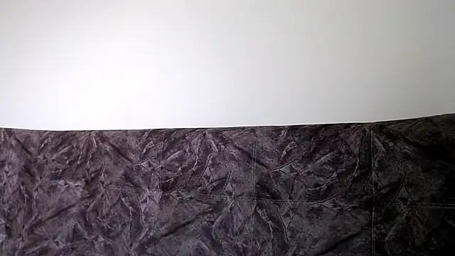 Snapshot of Exotic_tatto27121 chatting on December 19, 7:40 pm Exotic tatto27121 online show from December 19, 7:40 pm