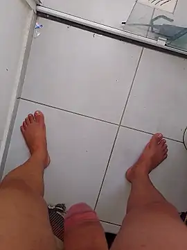 jhondivulga18 online show from April 5, 10:12 am