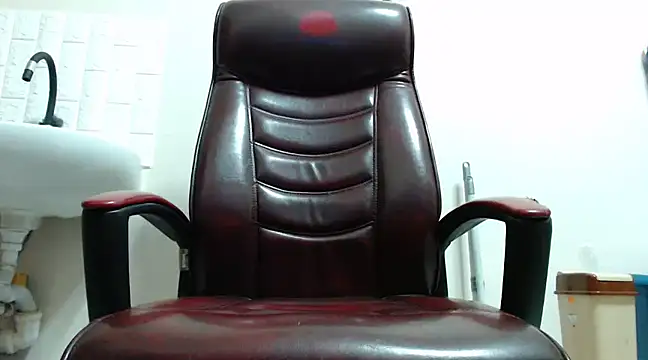 hardbigcock16 online show from December 11, 6:37 am