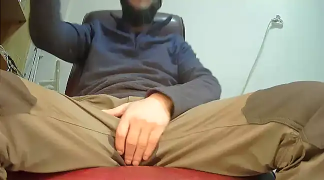 hardbigcock16 online show from February 1, 8:29 am