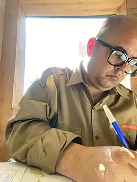 Snapshot of SoloHernan chatting on October 26, 7:16 pm SoloHernan online show from October 26, 7:16 pm