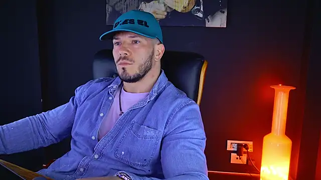 AngeloEric online show from March 17, 6:40 am