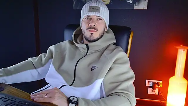 AngeloEric online show from January 29, 4:58 am