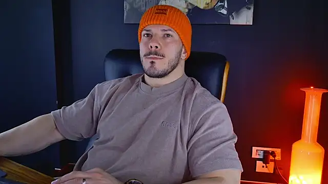 AngeloEric online show from January 20, 8:41 am