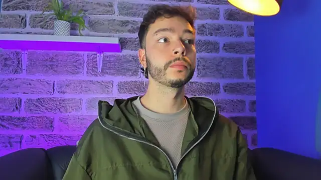 noah ricci online show from April 3, 12:02 pm