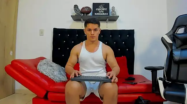 julian wallace online show from March 17, 9:35 pm