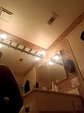 HBYAM online show from February 6, 9:49 pm