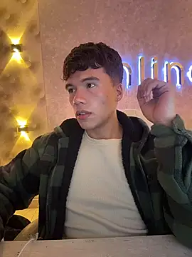 Logan smith1 online show from February 3, 6:22 am