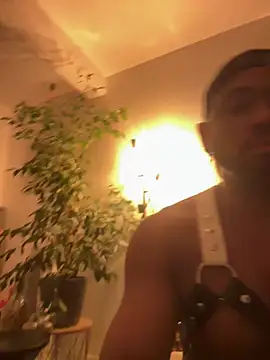 Snapshot of nickgode69 chatting on February 1, 8:26 pm nickgode69 online show from February 1, 8:26 pm