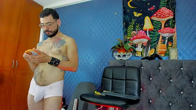 leondevereda online show from February 28, 11:12 pm