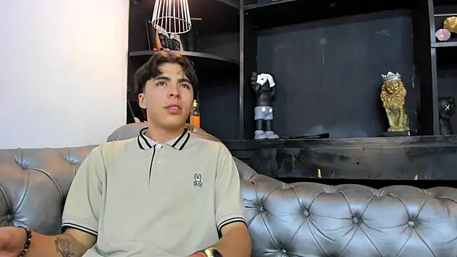 HeellBoy  online show from December 5, 3:13 am