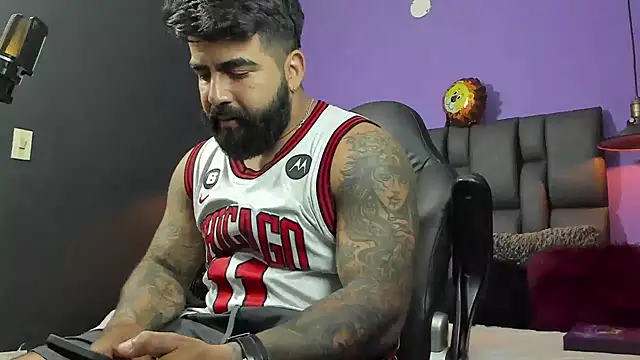 Lyon vach online show from January 5, 9:18 pm