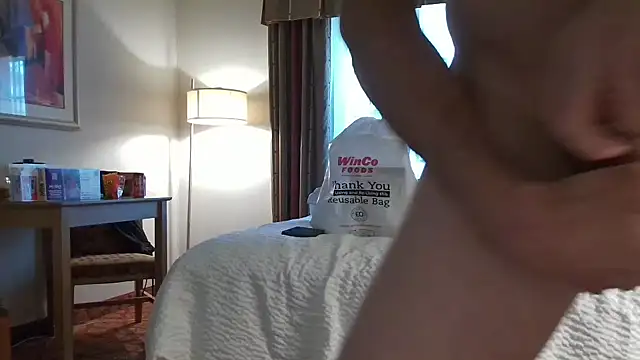 overaveragefreak4you online show from January 24, 6:25 pm