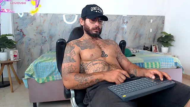 hanz col online show from May 31, 11:33 am