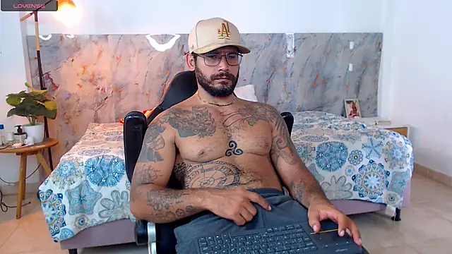 hanz col online show from January 15, 3:25 pm