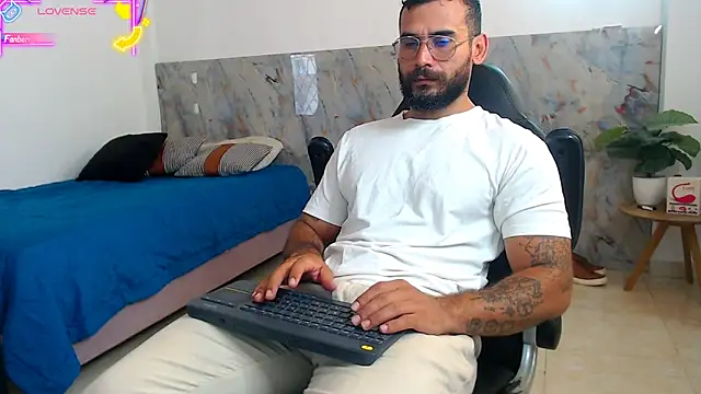 hanz col online show from November 4, 12:17 pm