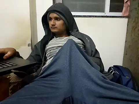 Jonrobinso online show from December 19, 4:26 pm