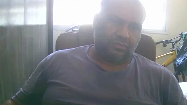 Snapshot of ulmo_br chatting on October 24, 1:57 pm ulmo br online show from October 24, 1:57 pm