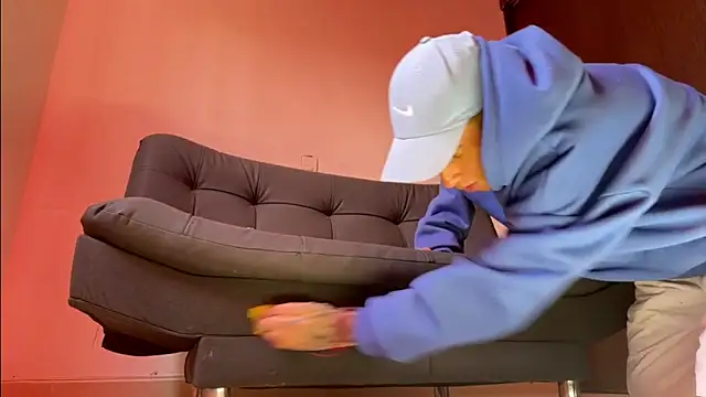 Saturno v online show from March 3, 7:45 pm