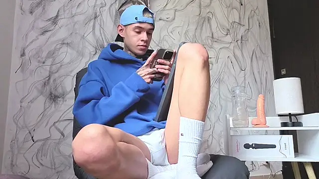 Saturno v online show from September 29, 4:03 pm