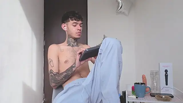 Saturno v online show from September 21, 10:26 am