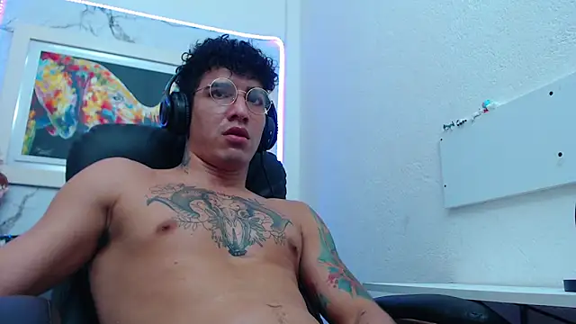 targuerian22 online show from October 23, 7:23 am