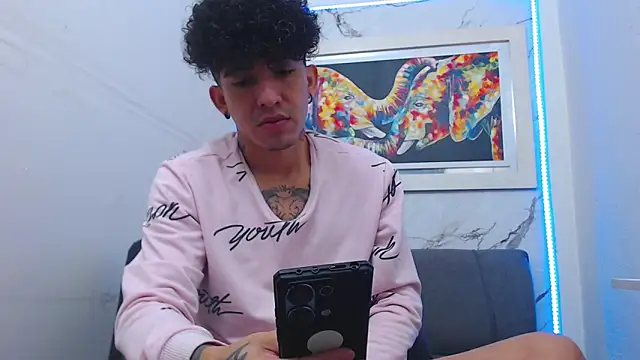 targuerian22 online show from February 3, 8:41 am