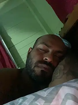 islandvybee55 online show from September 11, 4:44 am