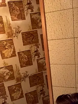 Snapshot of Tonybaloney1972 chatting on September 18, 3:52 am Tonybaloney1972 online show from September 18, 3:52 am