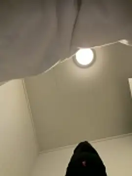 wolfwhite95 online show from March 8, 2:48 am