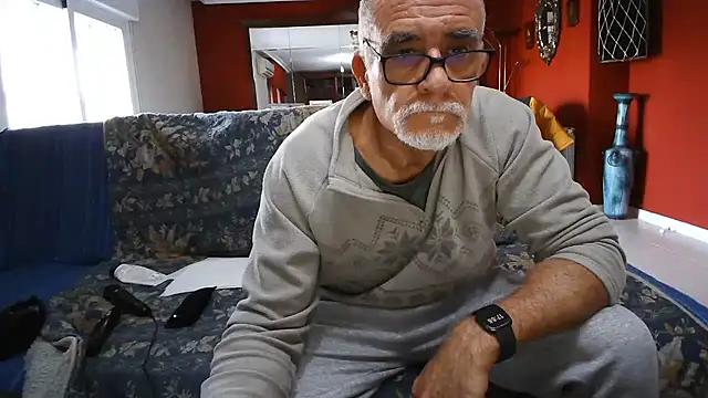 maduroguapo online show from February 26, 4:56 pm