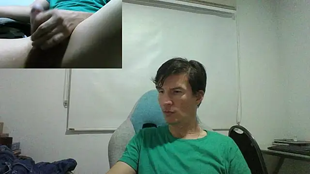 Snapshot of fieryloves chatting on December 10, 2:02 am fieryloves online show from December 10, 2:02 am