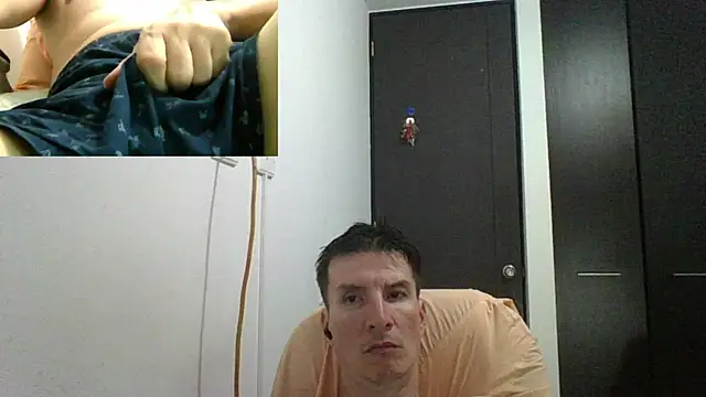 Snapshot of fieryloves chatting on December 28, 3:04 am fieryloves online show from December 28, 3:04 am