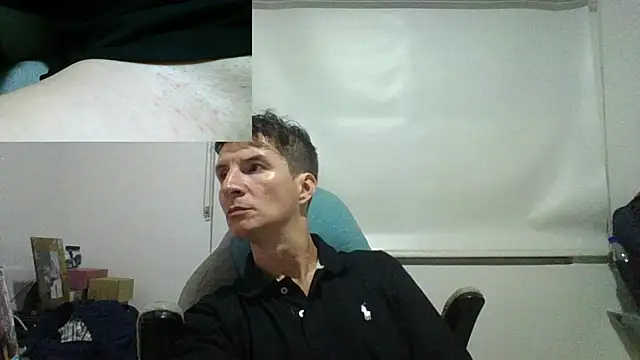 Snapshot of fieryloves chatting on January 5, 12:52 am fieryloves online show from January 5, 12:52 am