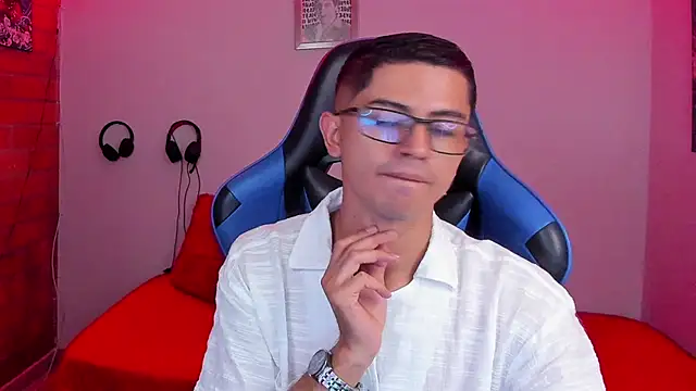 Ethan Sai    online show from October 15, 3:14 am