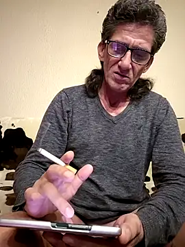 Zgodanilep online show from April 2, 7:00 pm