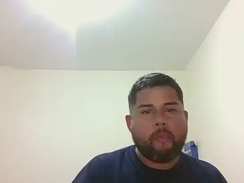 GABRIELGARCIA1313 online show from February 13, 11:10 pm