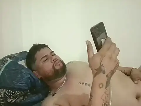 GABRIELGARCIA1313 online show from March 1, 11:37 pm