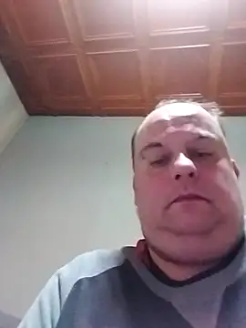 bigi441980 online show from October 14, 11:34 pm
