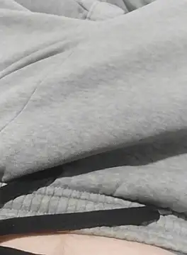 Snapshot of krissraw chatting on October 11, 12:25 am krissraw online show from October 11, 12:25 am