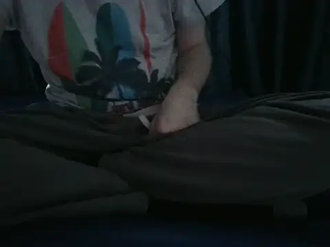 Snapshot of krissraw chatting on October 4, 7:24 am krissraw online show from October 4, 7:24 am