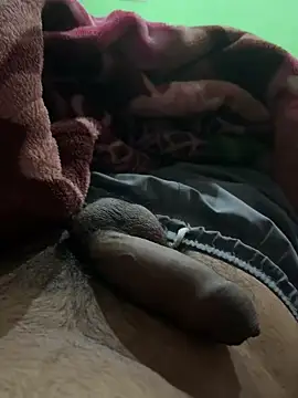 Snapshot of sexyyy008 chatting on February 28, 2:09 am sexyyy008 online show from February 28, 2:09 am