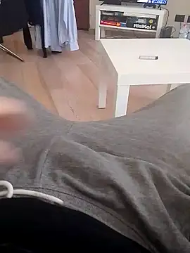 Snapshot of Marcolino183 chatting on December 3, 11:10 am Marcolino183 online show from December 3, 11:10 am