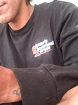 LargeDominoes online show from April 13, 4:51 pm