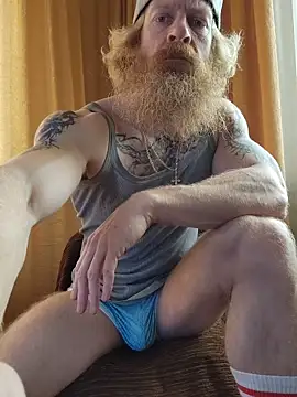 Gingerbeard40 online show from March 6, 6:54 am