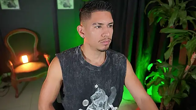 Aaronfox x online show from January 18, 9:55 am