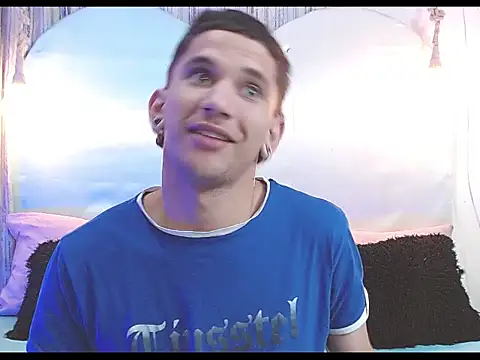 tylor boy online show from January 11, 2:37 am