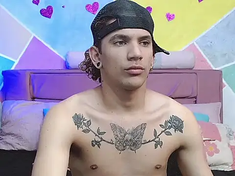 tylor boy online show from September 29, 3:27 am