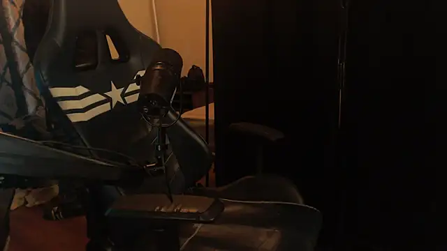 chicostick413 online show from February 20, 12:40 pm